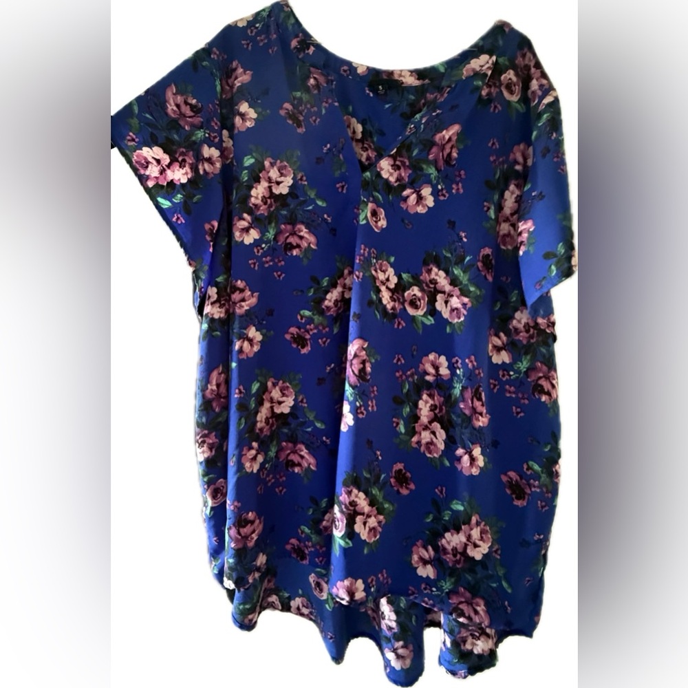 NWOT Torrid Blue Pink Floral Gauze Split Front Pullover Top Blouse size 5x